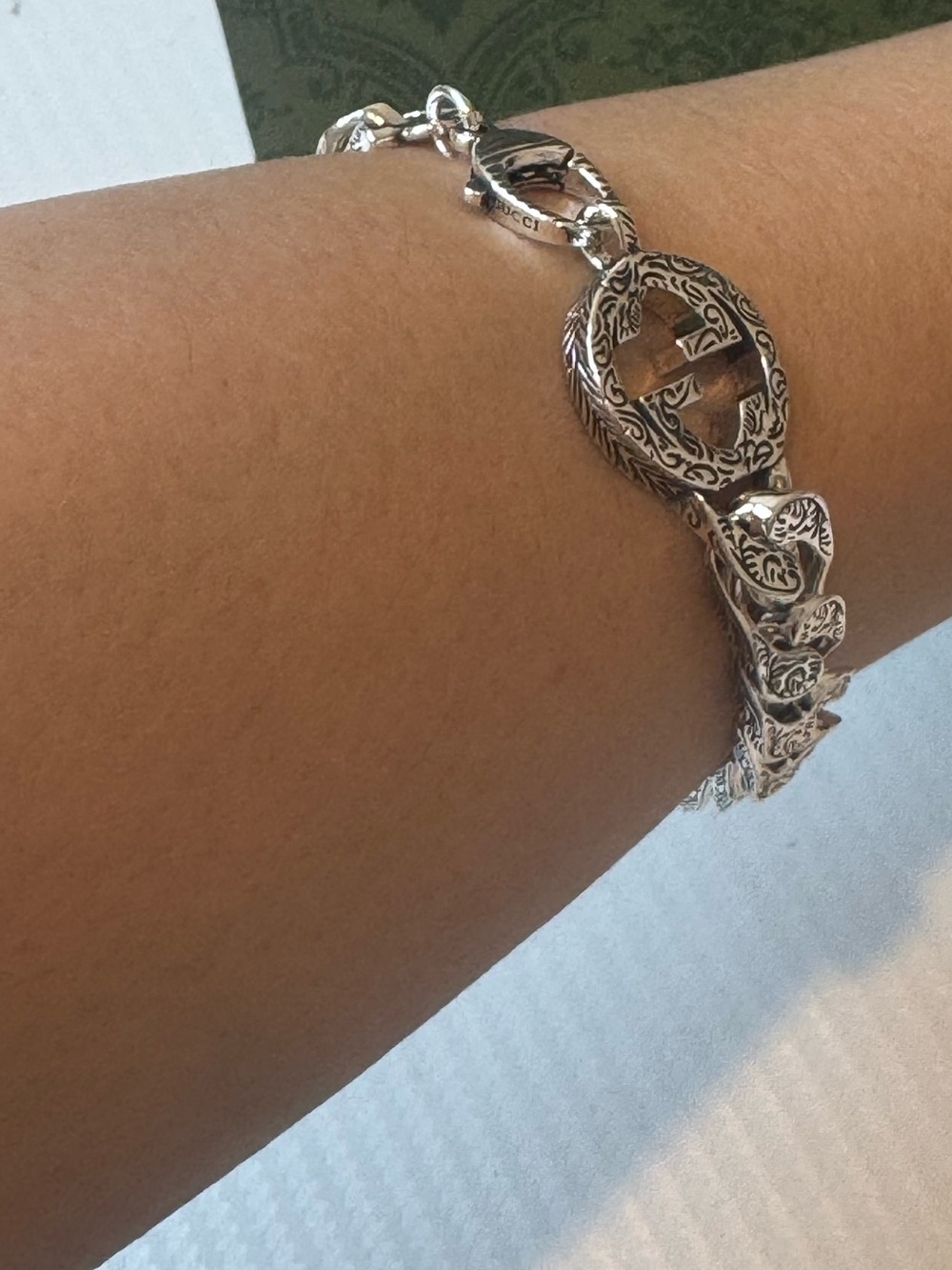 Gucci Silver-Tone Filigree Link Bracelet